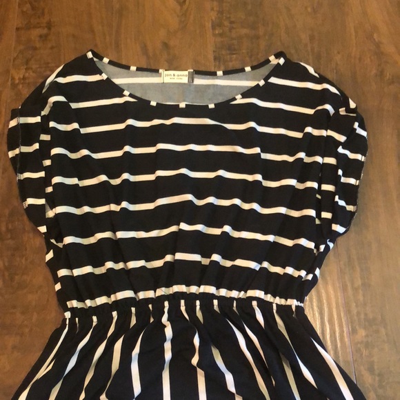 😎Great summer dress. Black & white size L, elastic around waist. Very light!! - Picture 2 of 3